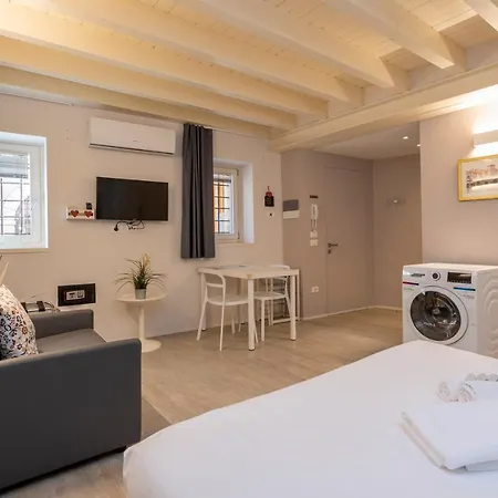 Vicolo Zini Apartament *